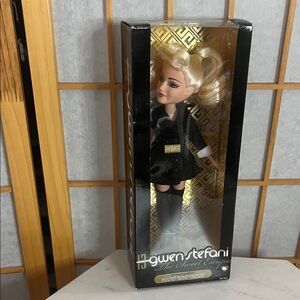 Limited Edition Sweet Escape Gwen Stefani Doll